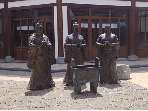 恒大集團(tuán)?；◢u特色街區(qū)銅雕塑工程